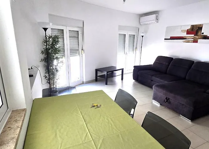 Historic Centre A - * 阿尔布费拉